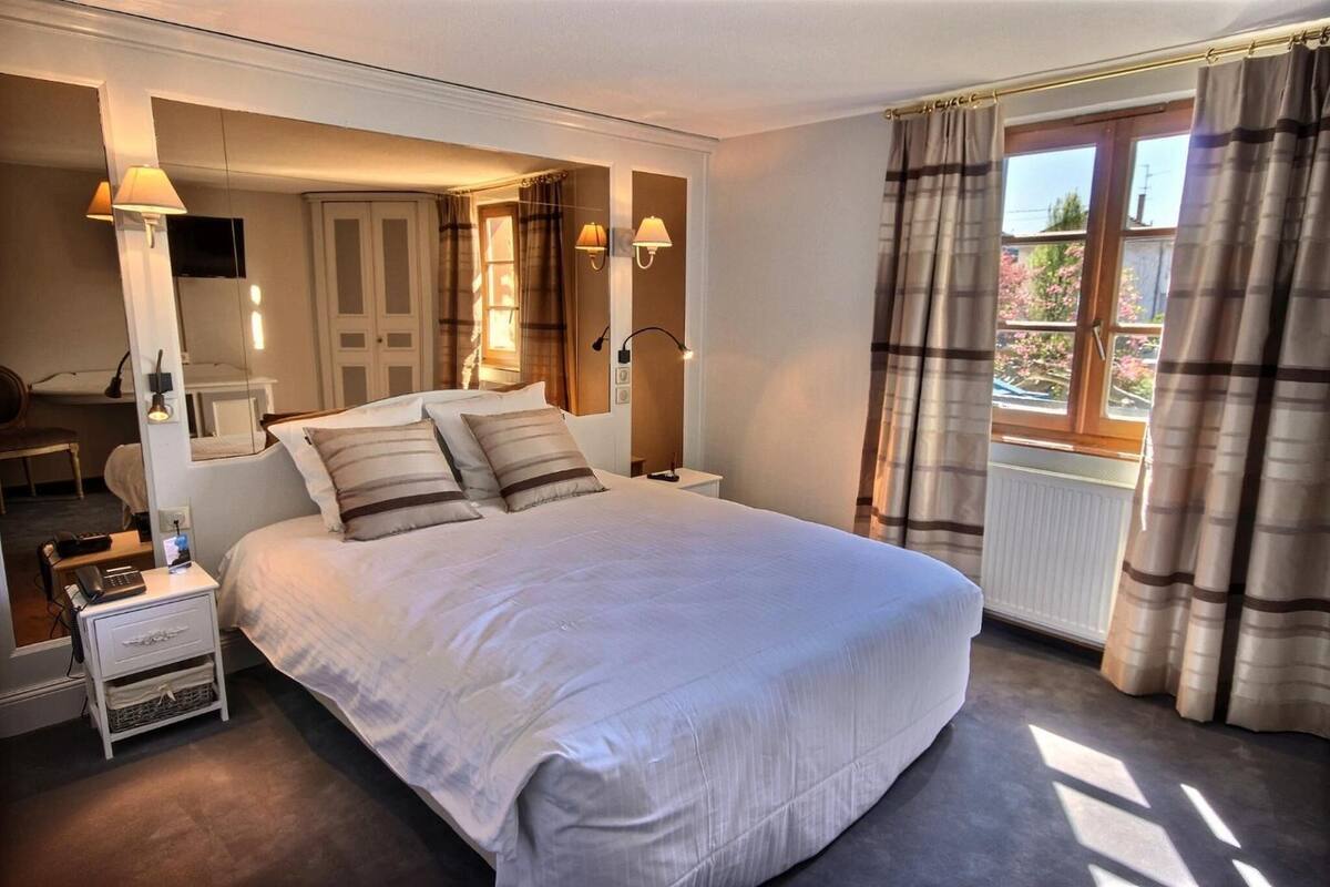 individually decorated, soundproofing, free cots/infant beds, free wifi