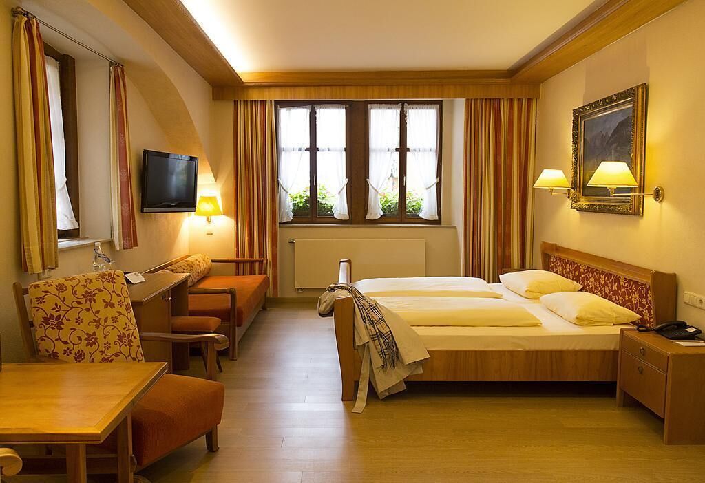 minibar, in-room safe, free wifi