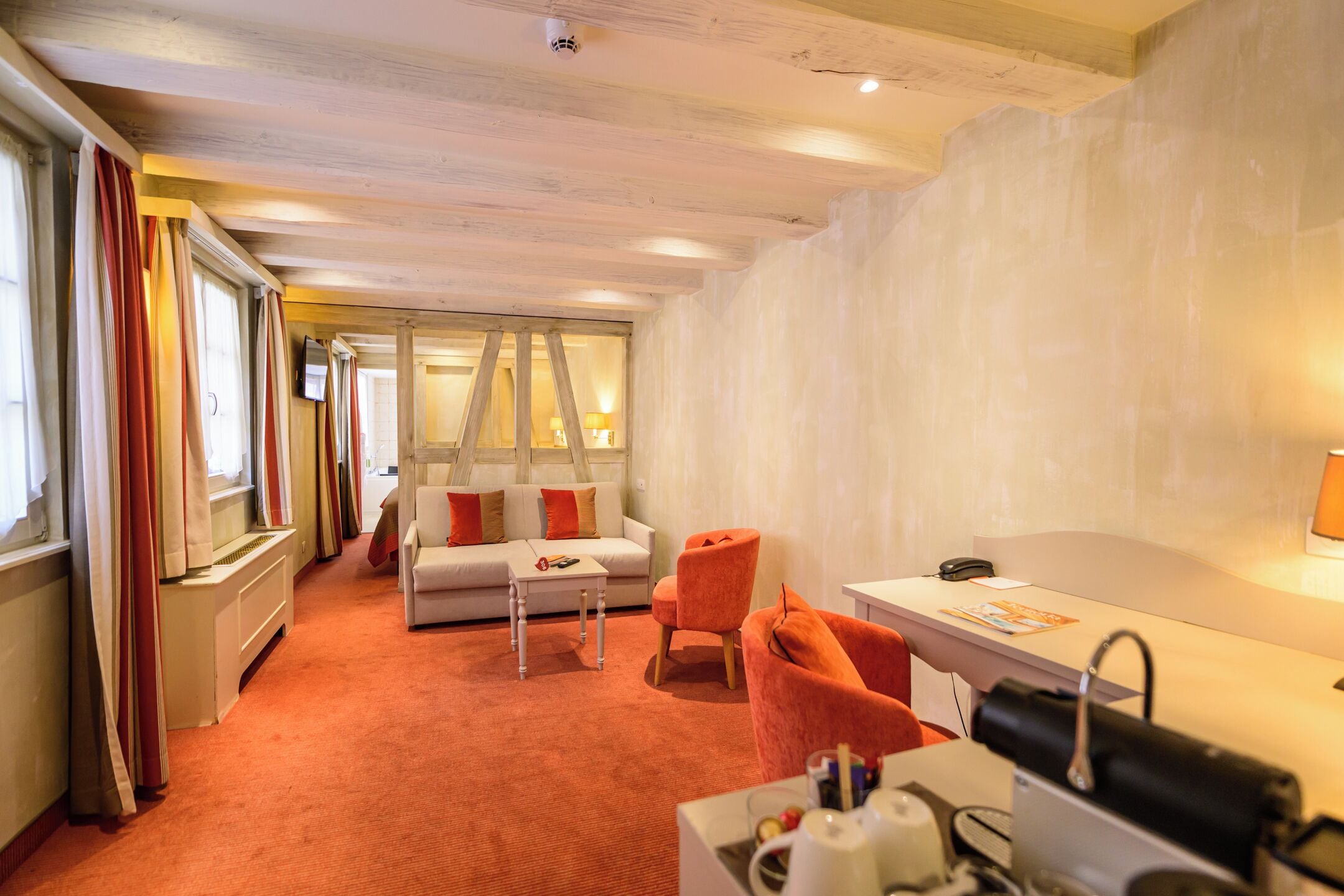 suite, whirlpool bath | premium bedding, minibar, in-room safe, individually decorated