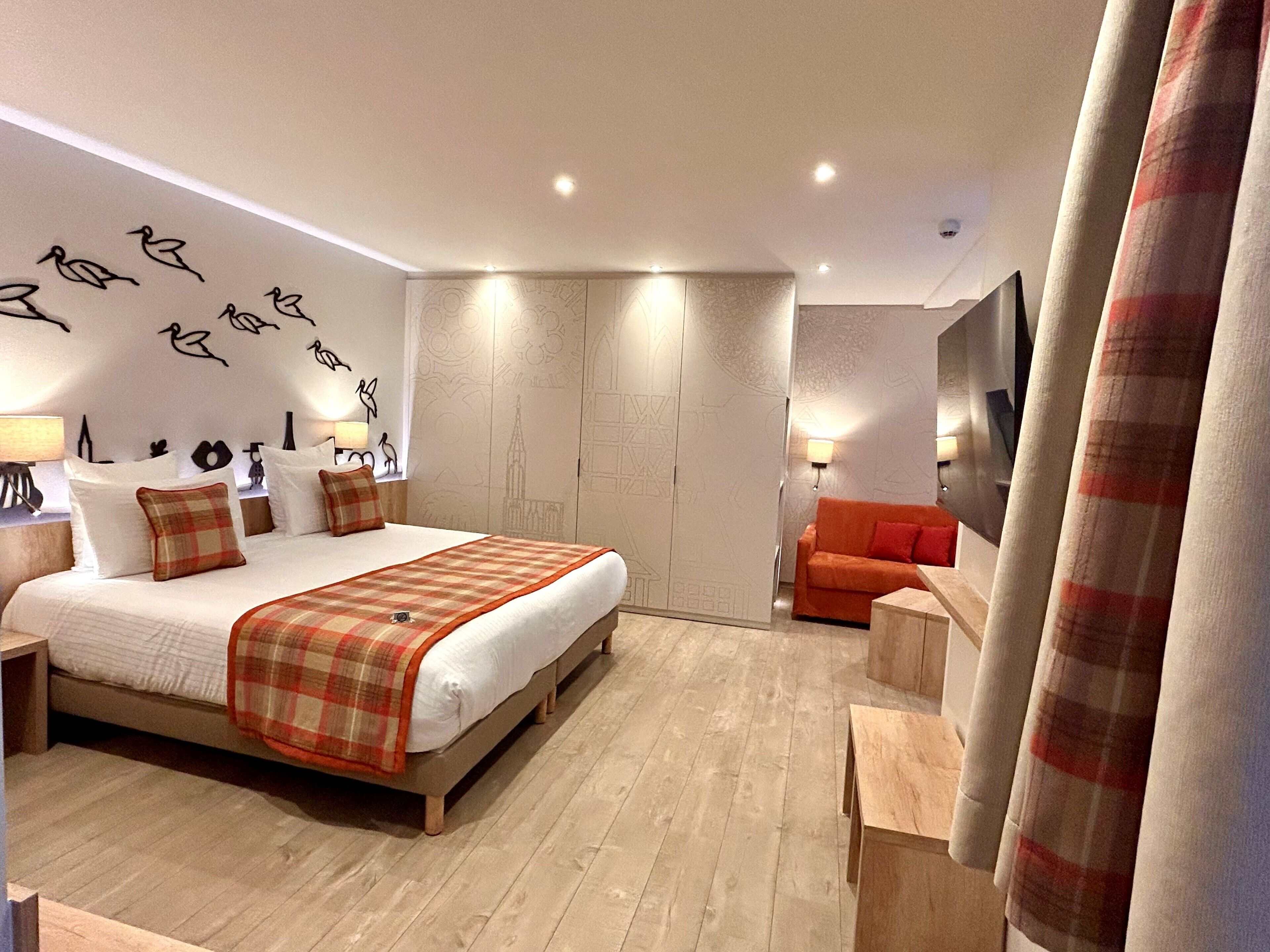 Ropa de cama de alta calidad y minibar 