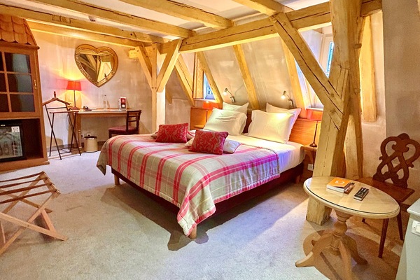 Chambre Double ou avec lits jumeaux (Charm)