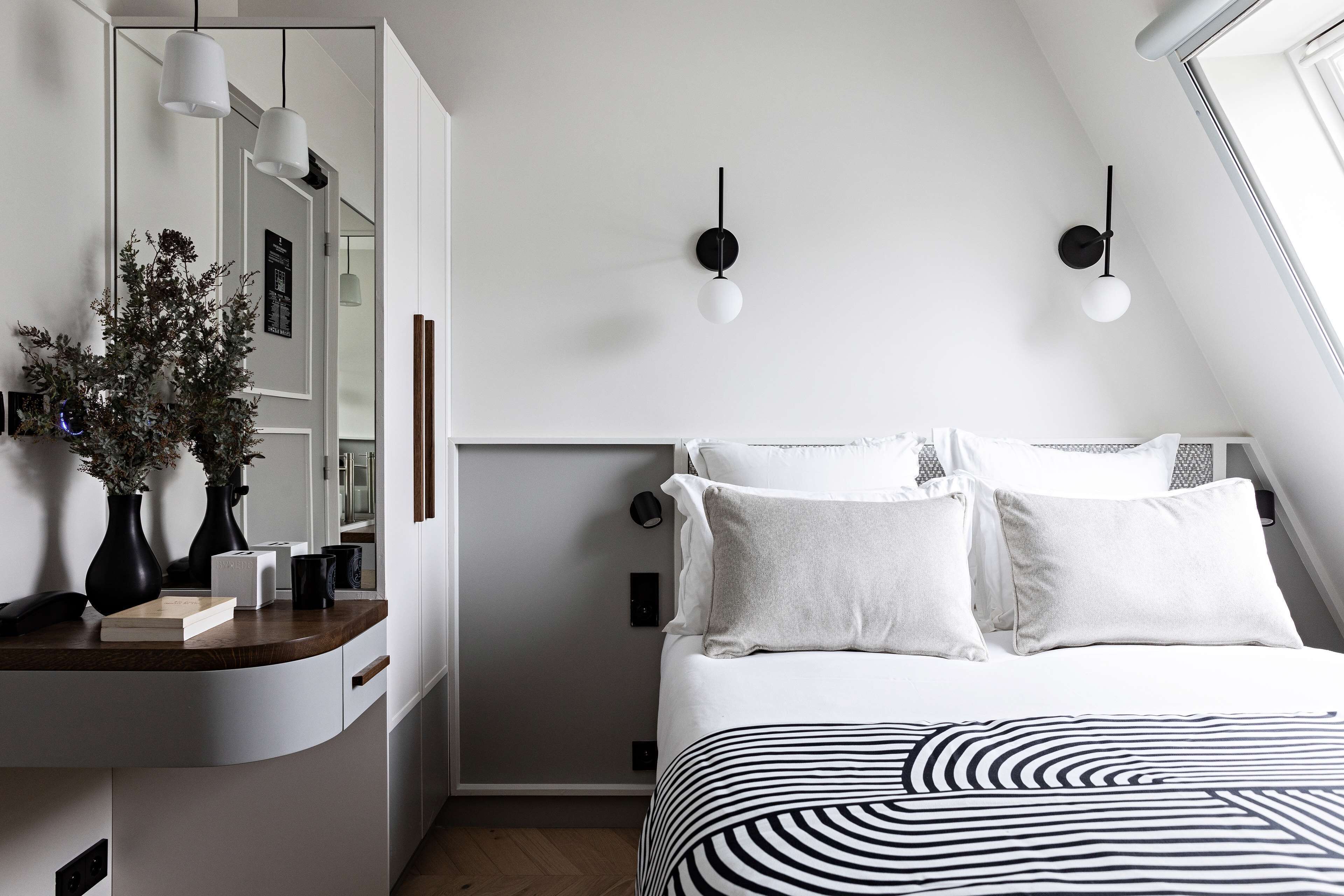 Classic Room, 1 Single Bed, Non Smoking (Shower Only) | Premium bedding, down duvets, memory-foam beds, minibar