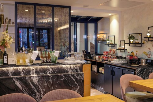 Hotel Des Arts Paris Montmartre (4)