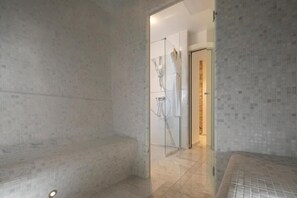 Steam room - Hotel Des Arts Paris Montmartre (Paris)