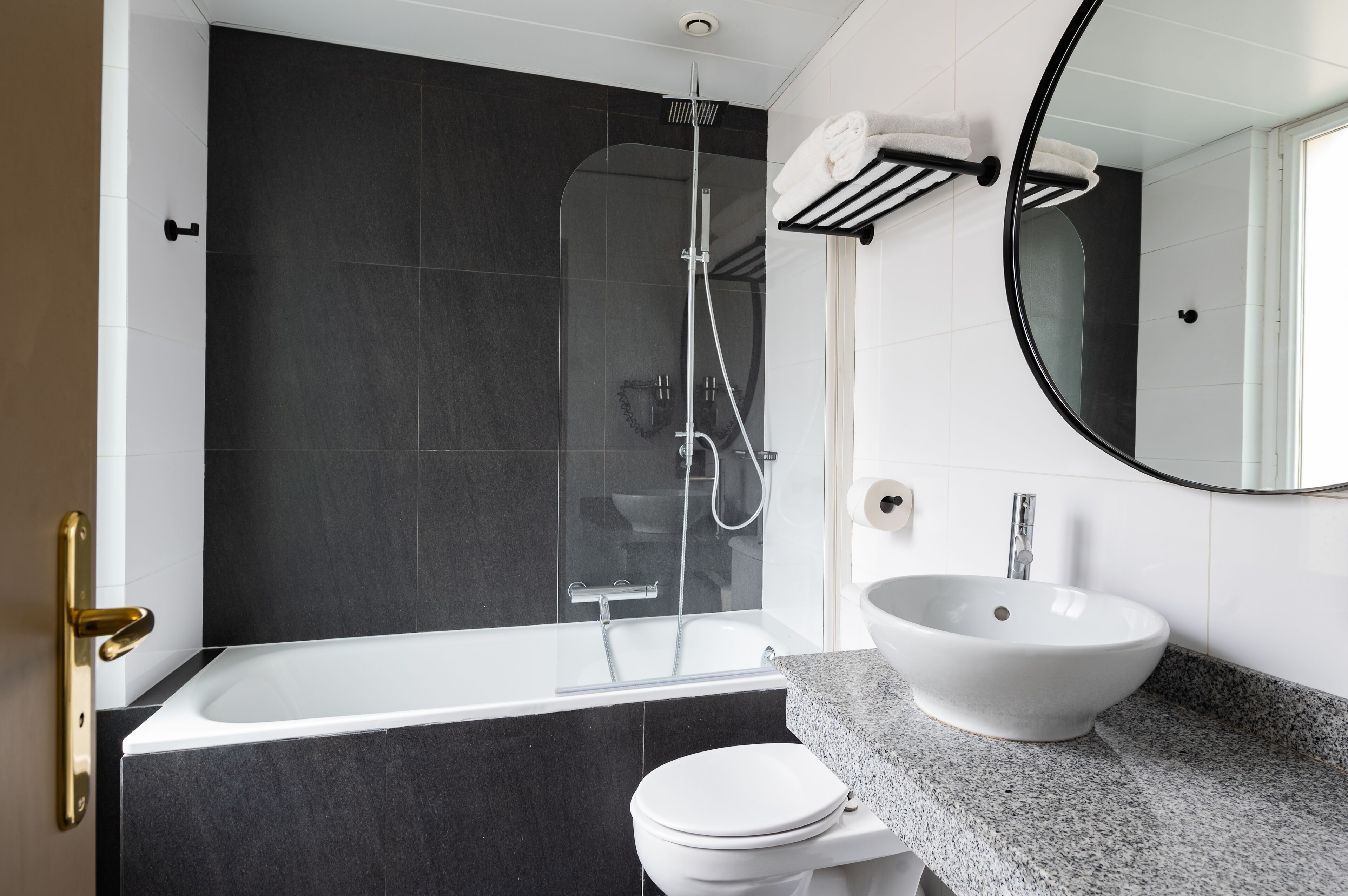 Photo - Royal Saint Germain