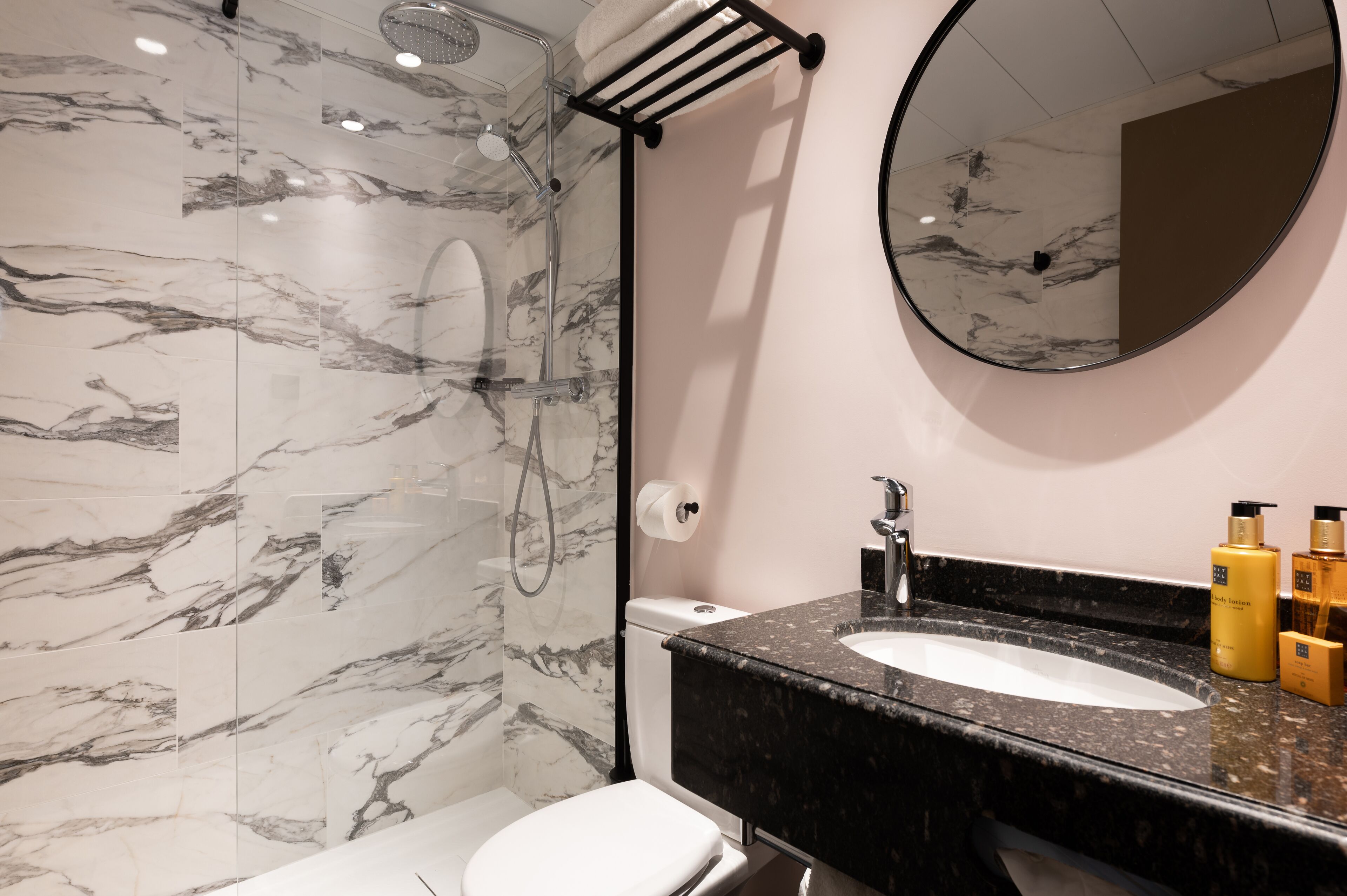 Photo - Royal Saint Germain