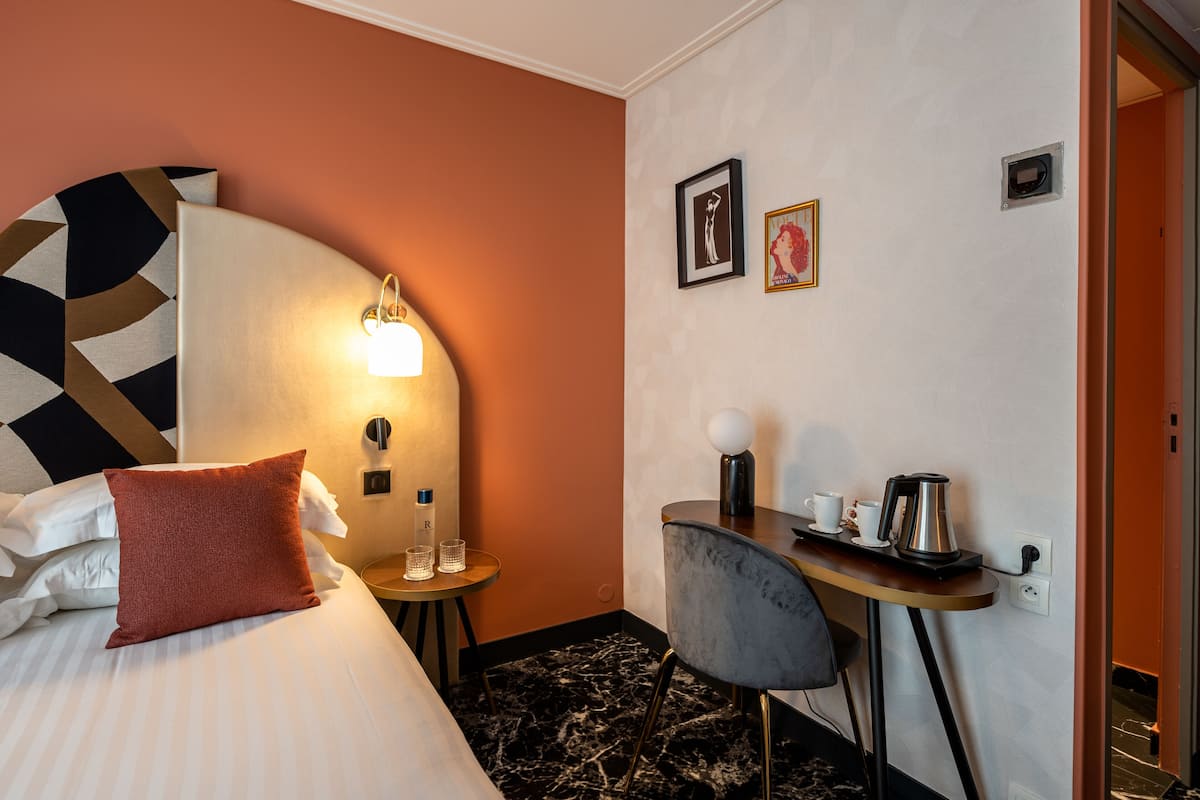 Comfort Double Room | Premium bedding, pillow-top beds, in-room safe, desk