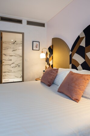 Chambre Double Standard | Literie de qualité supérieure, surmatelas