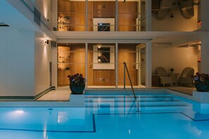 Piscine couverte