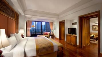 3 bedrooms, premium bedding, free minibar, in-room safe