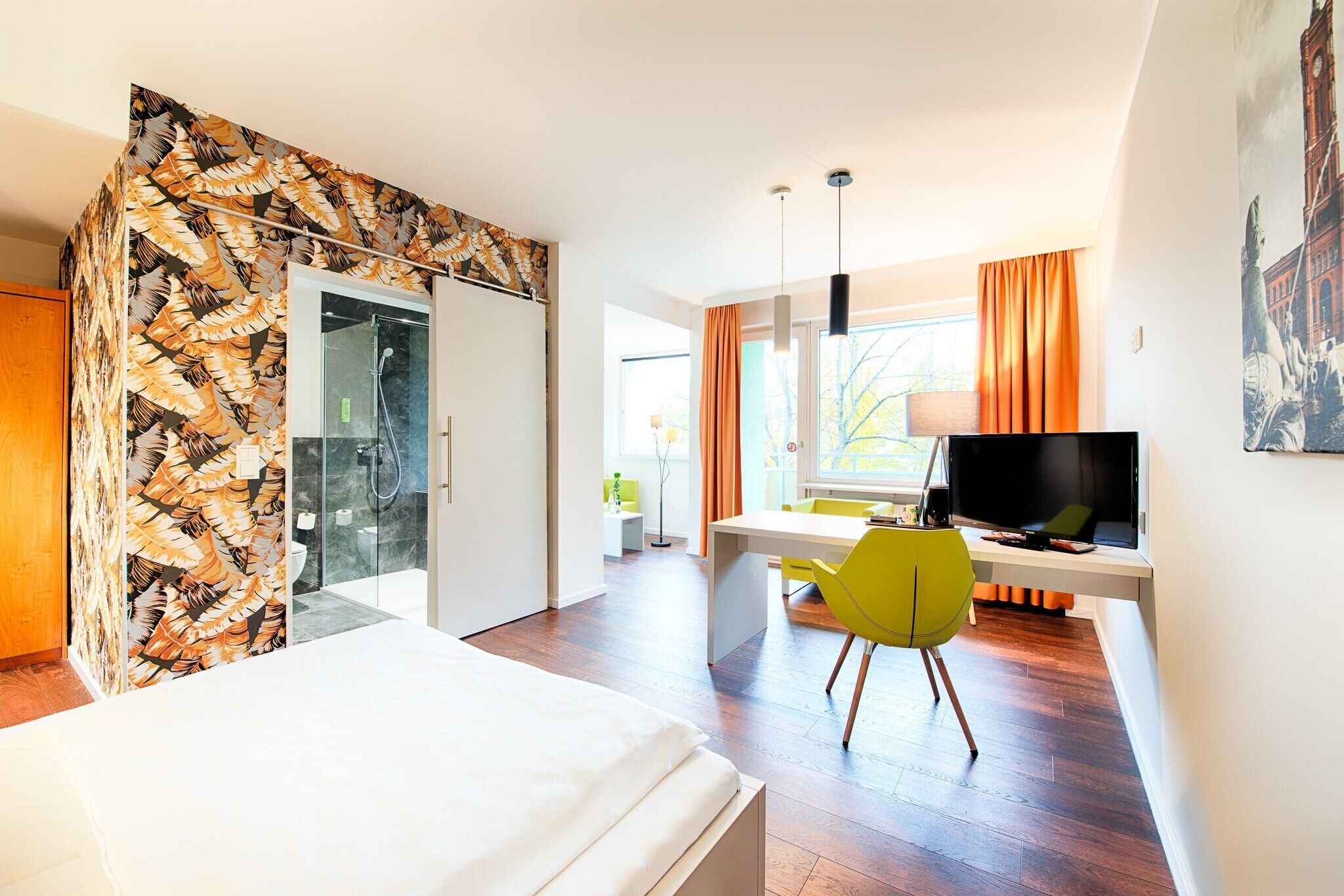 garden room comfort balcony (doubel room) | hypo-allergenic bedding, desk, blackout curtains, iron/ironing board