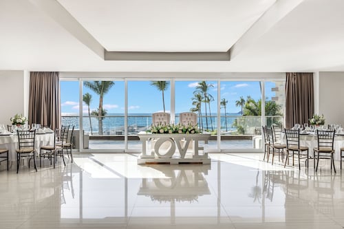 Sunvivia by Fiesta Americana Mazatlan