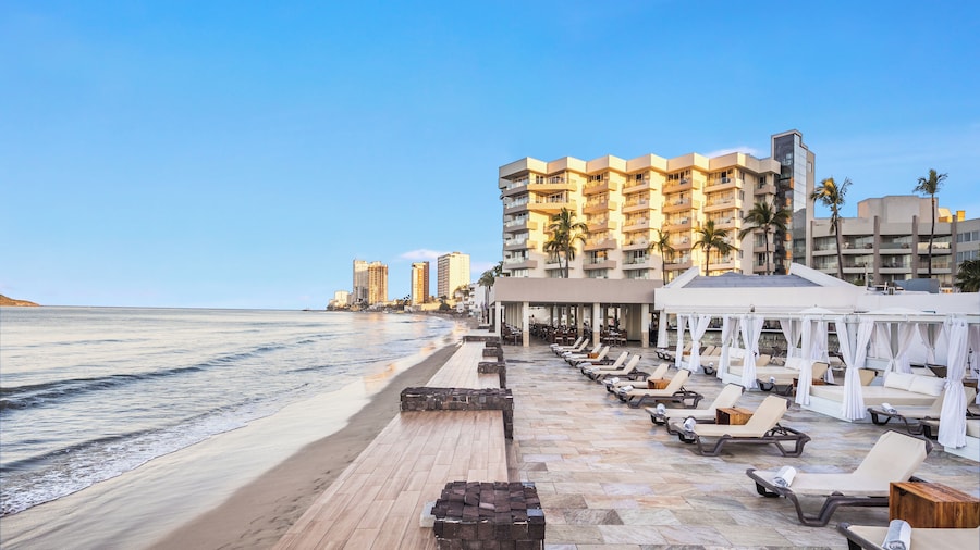 Sunvivia by Fiesta Americana Mazatlan