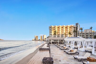 Sunvivia by Fiesta Americana Mazatlan