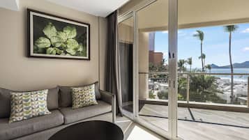 Junior Suite, 2 Double Beds, Ocean View