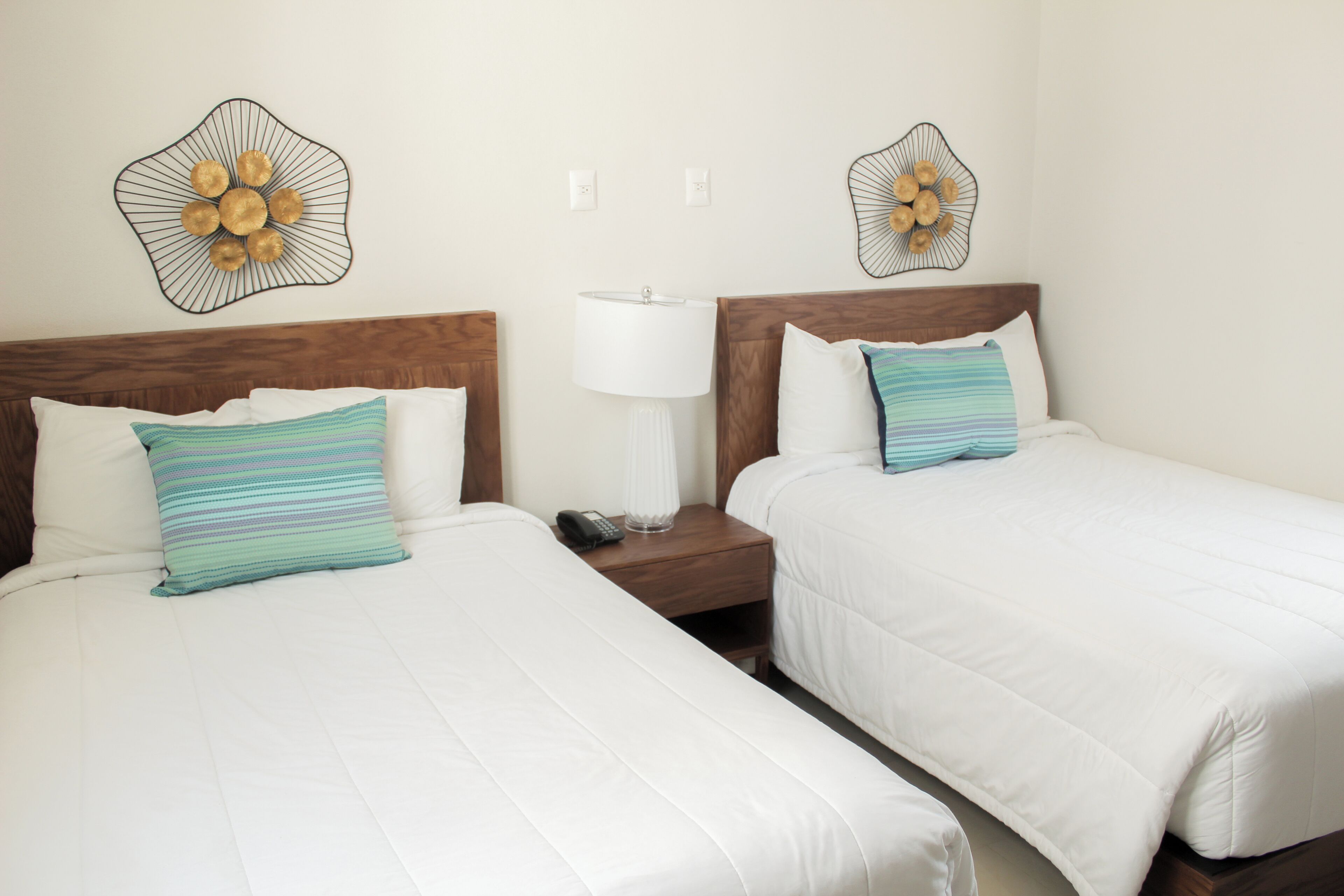 Junior Suite, 2 Double Beds, Partial Ocean View