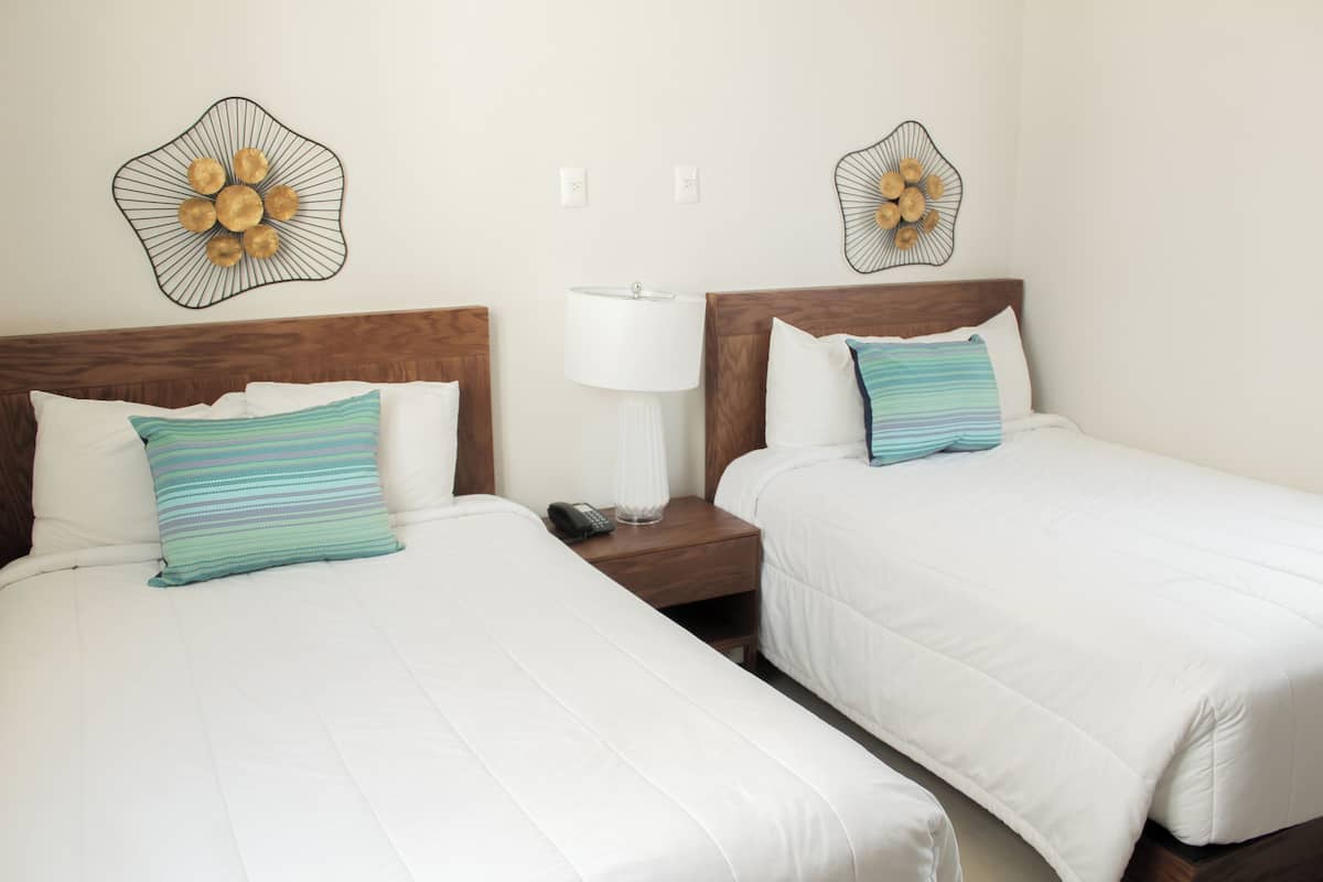 Junior Suite, 2 Double Beds, Partial Ocean View