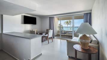 Junior Suite, 2 Double Beds, Partial Ocean View