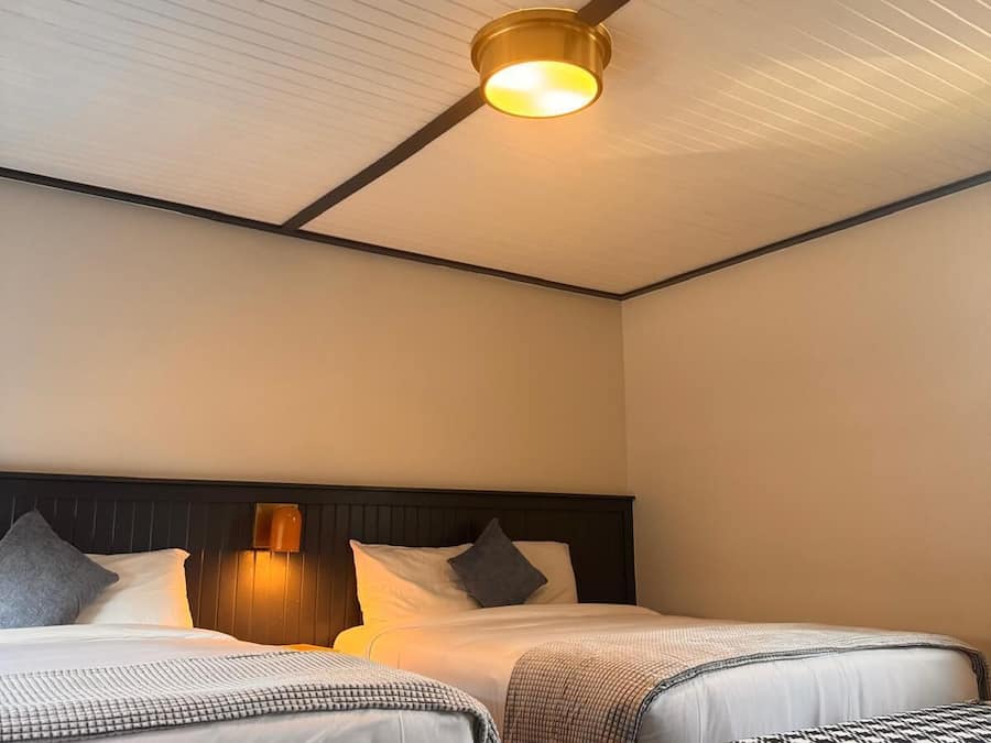 Standard Double Room | Bed sheets