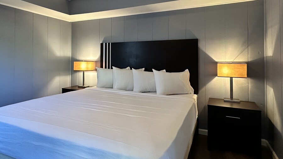 Community Court Motel