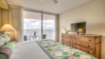 In-room safe, iron/ironing board, bed sheets