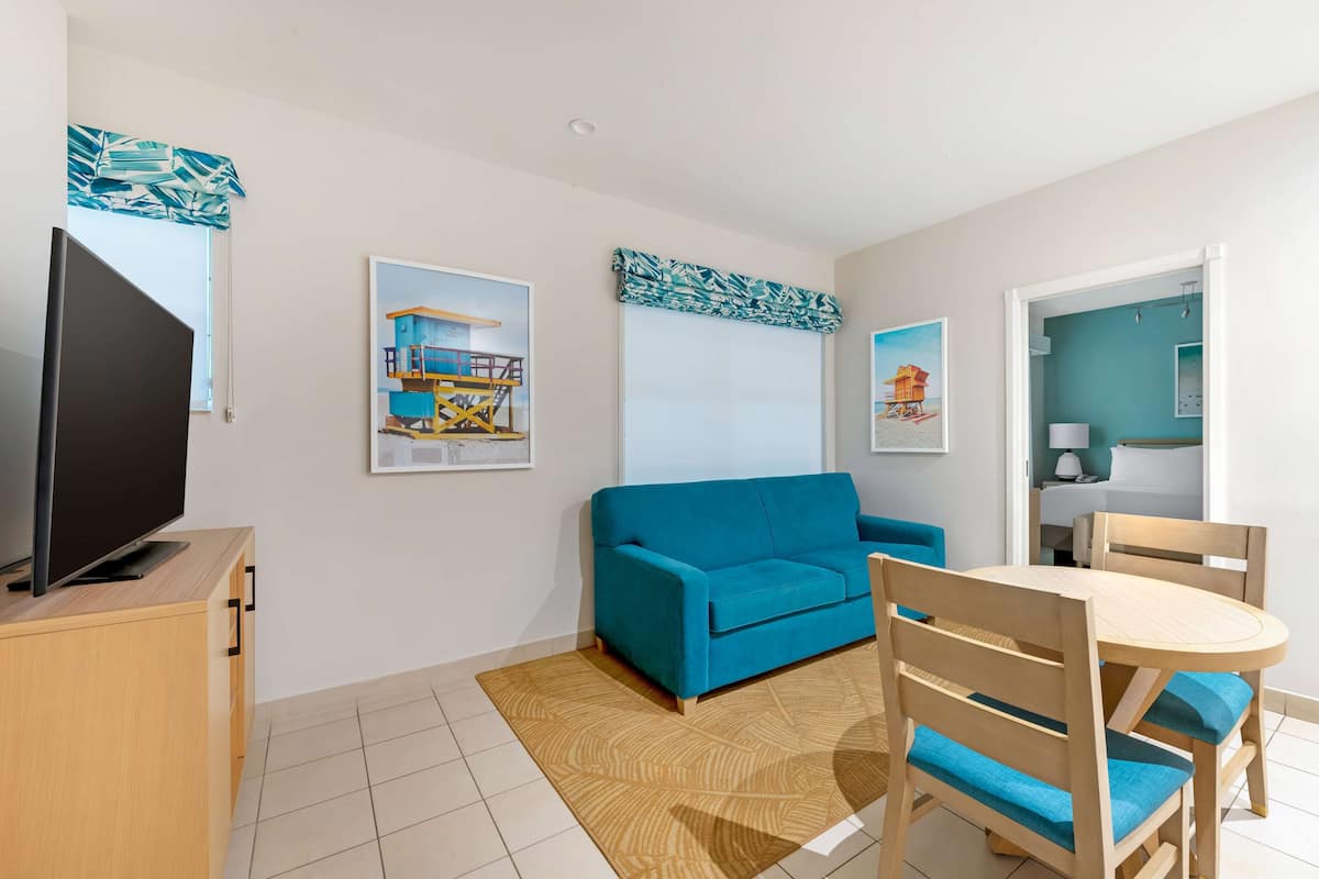 Suite, 2 Schlafzimmer | Wohnbereich