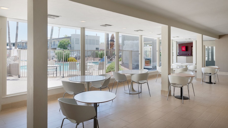 Red Roof Inn Tucson Downtown – University