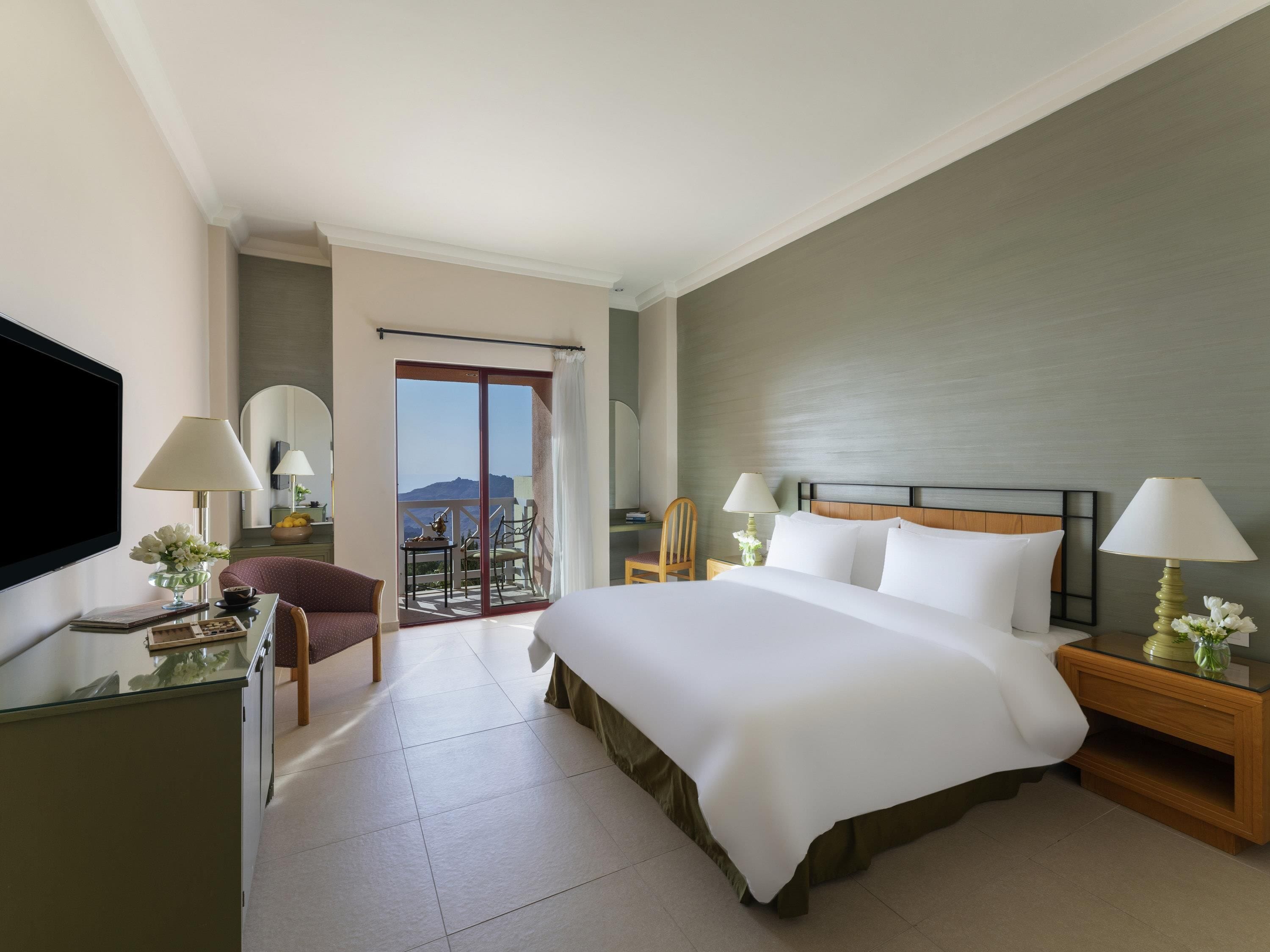 Literie hypoallergénique, coffres-forts dans les chambres