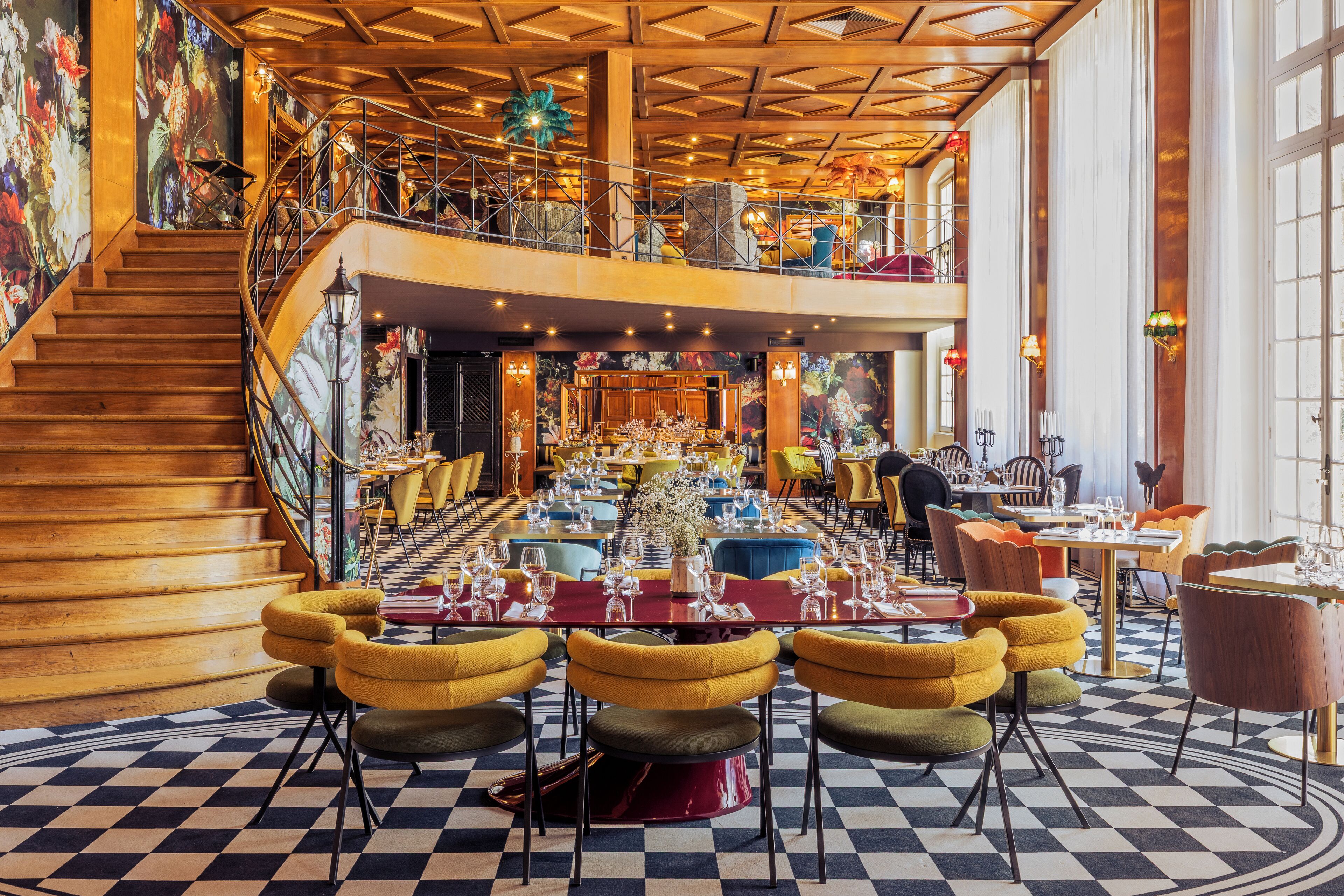 Breakfast, lunch, dinner served; French cuisine, garden views 