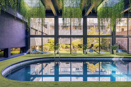 Château Jeanne & the Forest - Château de Montvillargenne