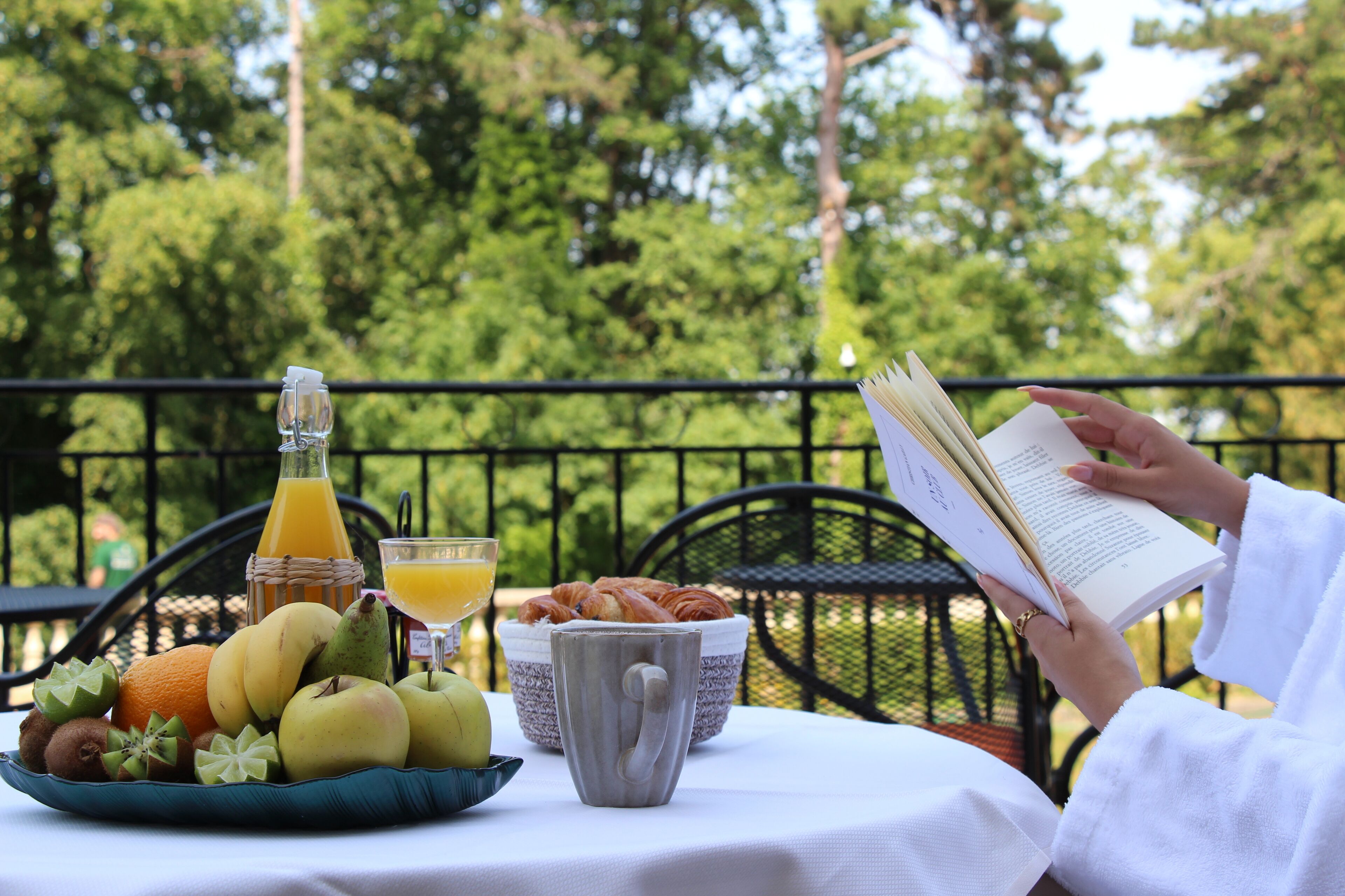 每日供應吃到飽早餐 (每人 EUR25)