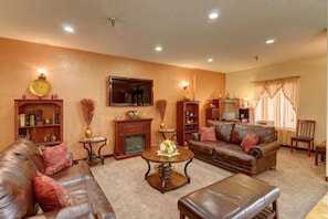 Lobby sitting area - Best Western Plus D'Iberville (D'Iberville)