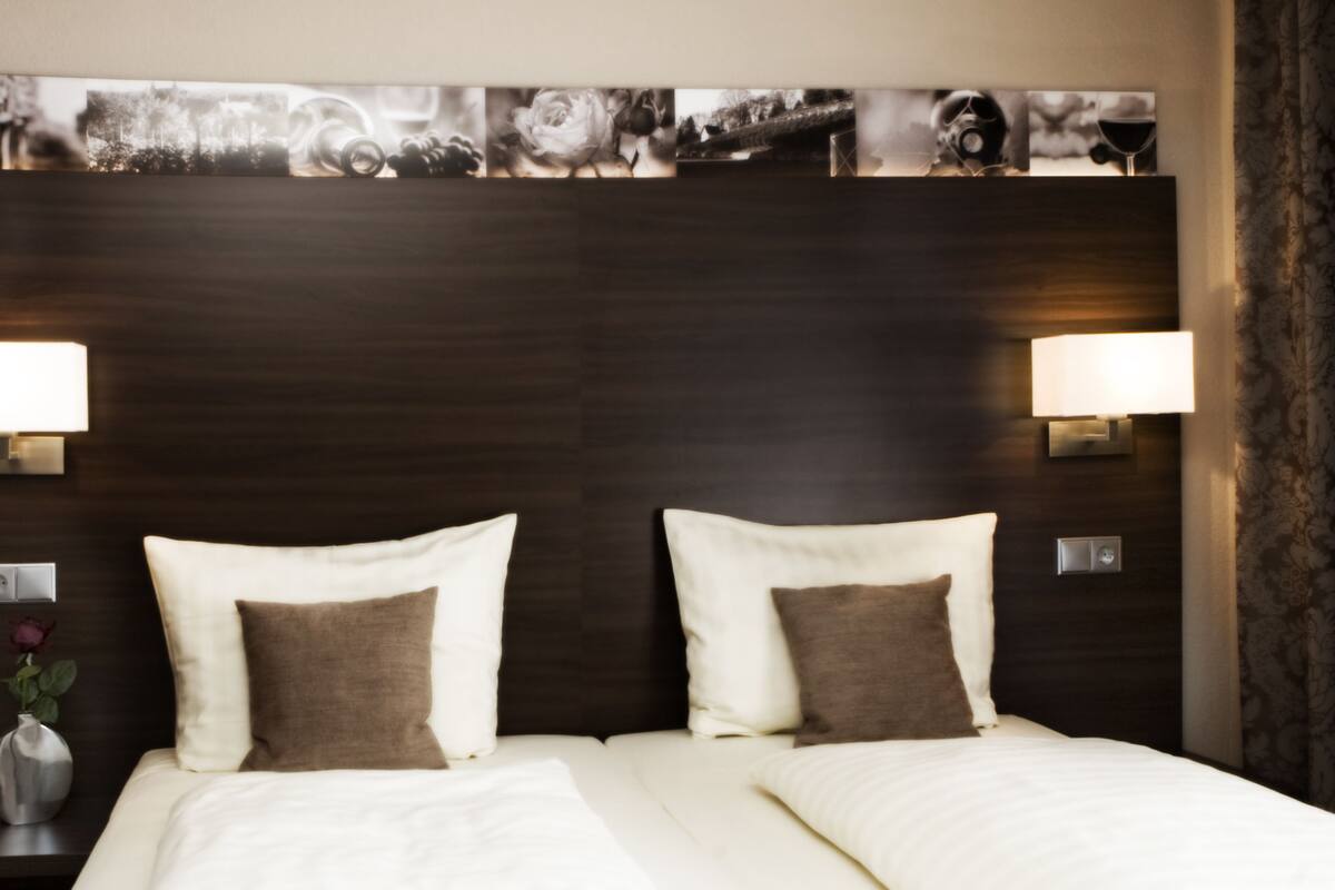 comfort double room (ambiente) | hypo-allergenic bedding, down duvets, minibar, in-room safe