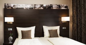 Chambre Confort double (Ambiente) | Literie hypoallergénique, couette en duvet, minibar, coffre-fort