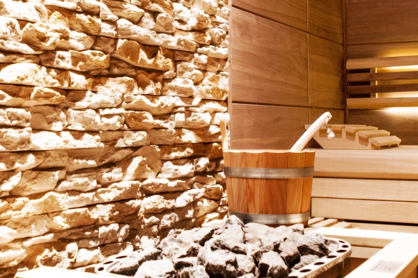Body treatments, hydrotherapy, aromatherapy, hot stone massages