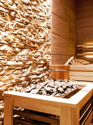 Body treatments, hydrotherapy, aromatherapy, hot stone massages