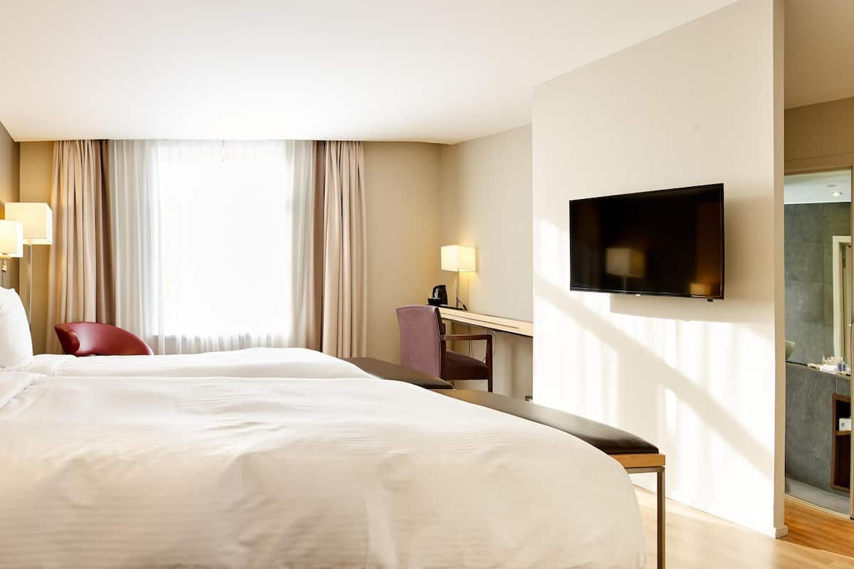 Superior Room | In-room safe, desk, soundproofing, free cribs/infant beds