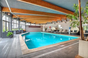 Indoor pool, open 8:00 AM to 10:00 PM, sun loungers - Radisson Blu Balmoral Hotel, Spa (Spa)