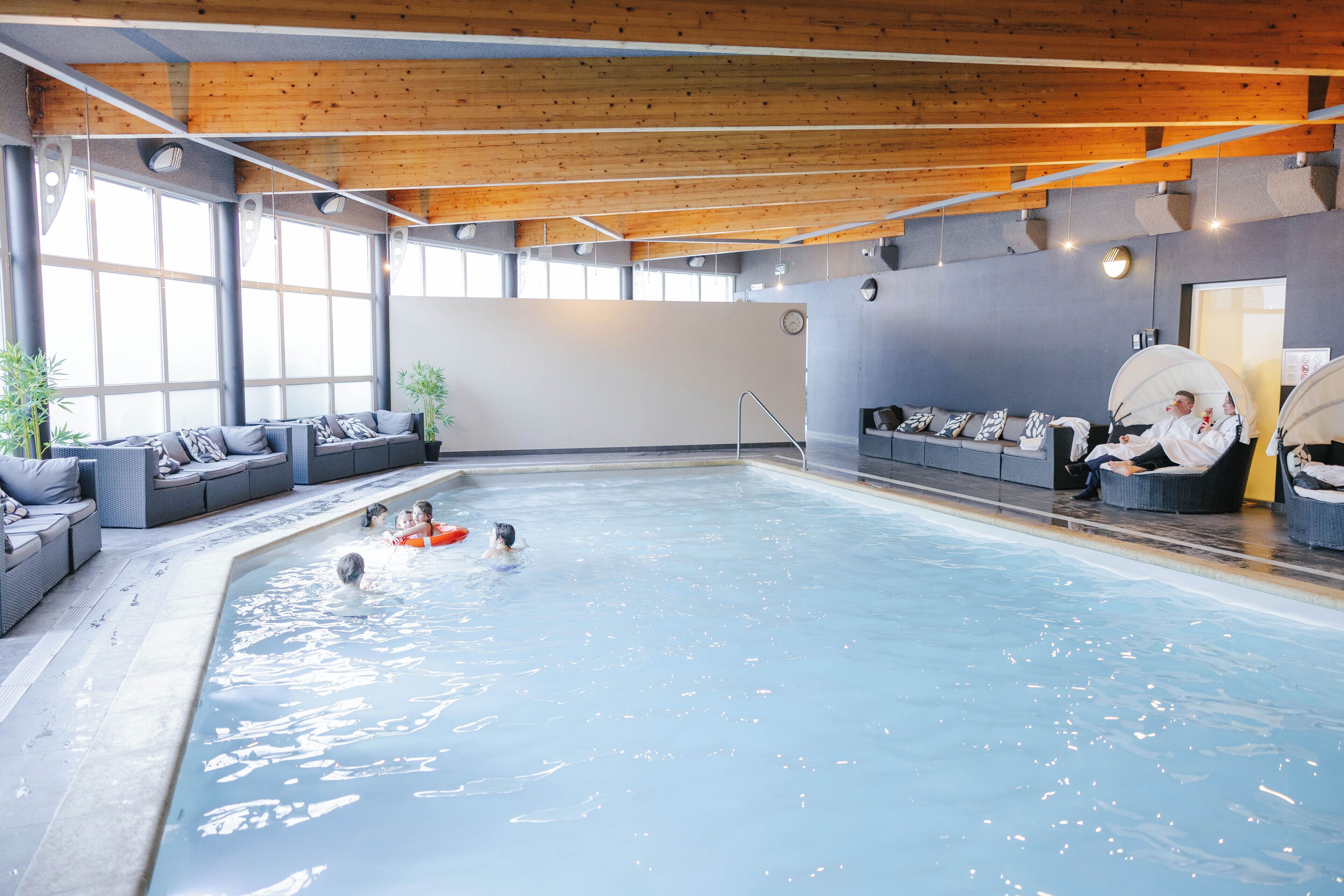 Hammam, soins corporels, massages aux pierres chaudes