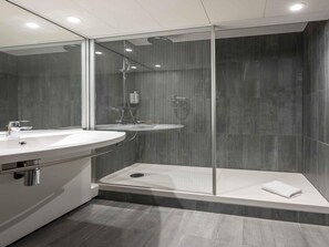 Individually furnished, desk, blackout curtains, soundproofing - ibis Beaune Centre (Beaune)