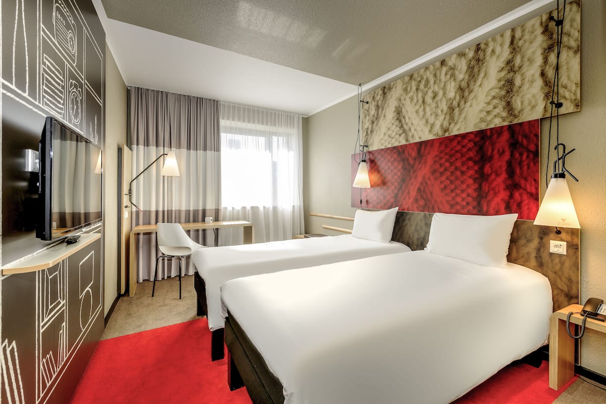 스탠다드룸, 싱글침대 2개 | 객실 내 금고, 책상, 암막 커튼, 방음 설비