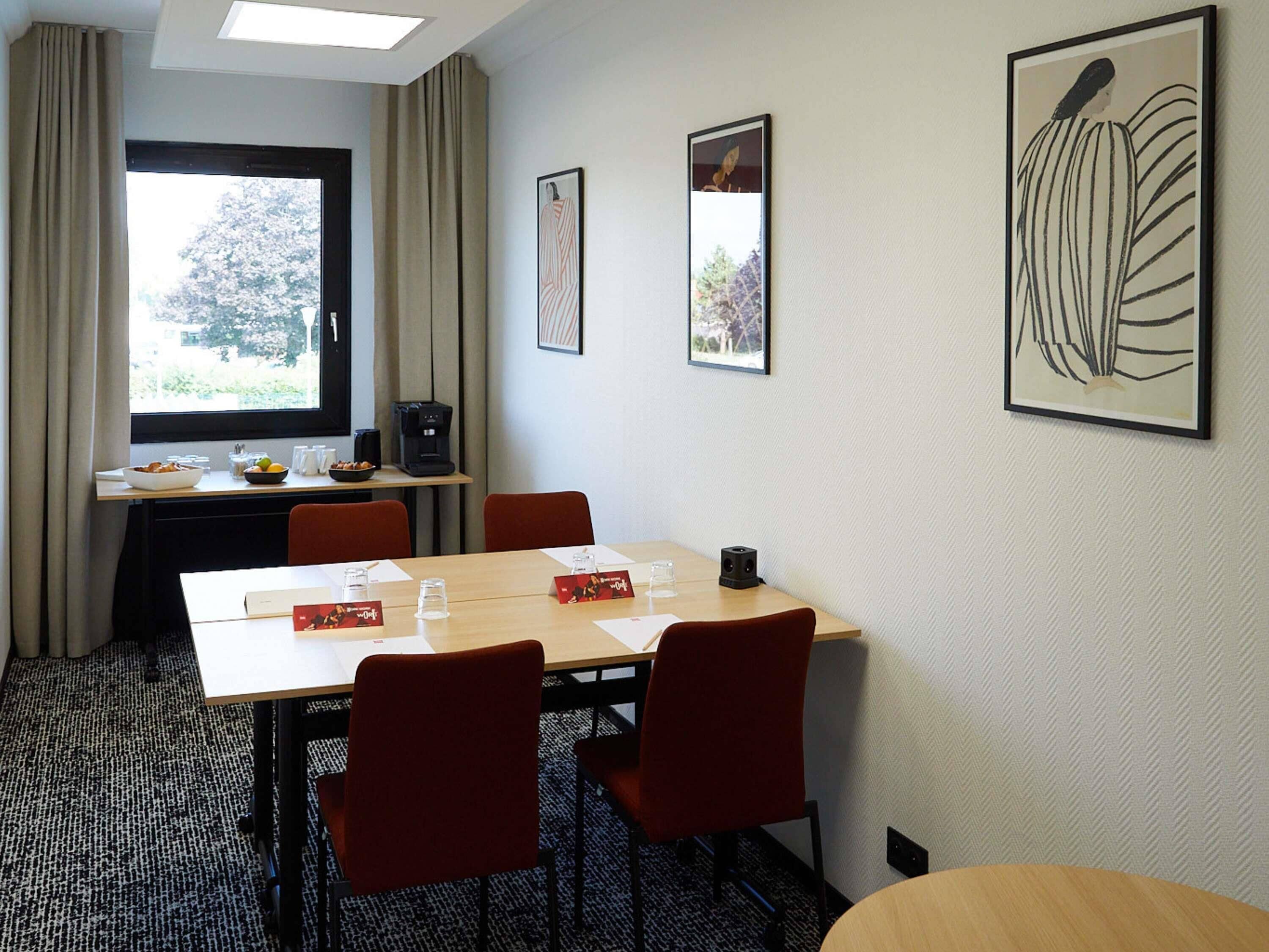 Meeting facility