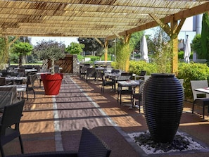 Se sirven desayunos, almuerzos, cenas y cocina regional