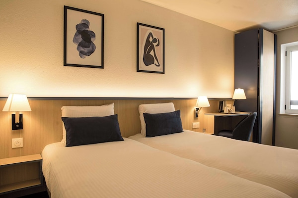 Camera Standard, 2 letti singoli | Biancheria da letto di alta qualità, una scrivania, postazione laptop