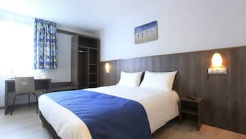 Standard-Doppelzimmer | Hochwertige Bettwaren, Schreibtisch, kostenloses WLAN, Bettwäsche