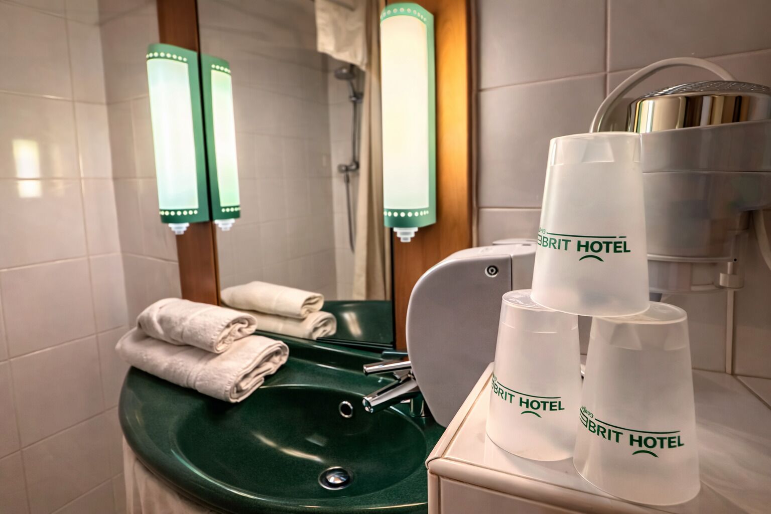 Classic Triple Room | Bathroom