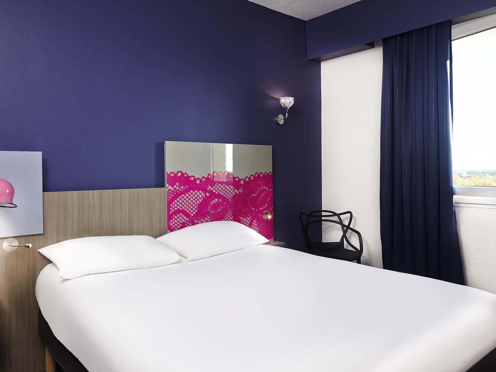 Standard Room, 1 Double Bed | Premium bedding, desk, blackout curtains, soundproofing