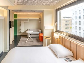 Habitació, 1 llit doble, accessible | Roba de llit d'alta qualitat i matalassos amb encoixinament addicional 
