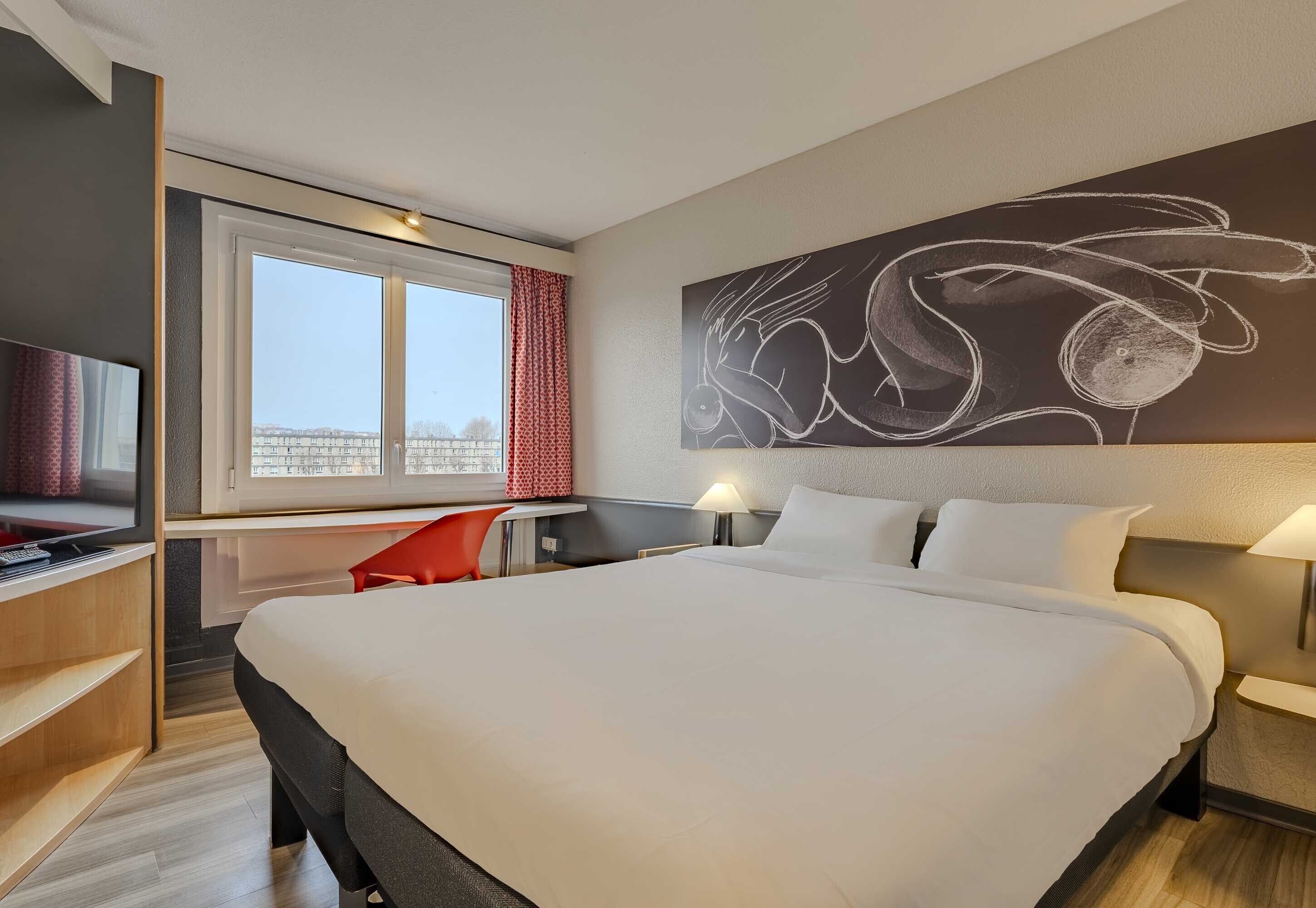 desk, laptop workspace, soundproofing, iron/ironing board