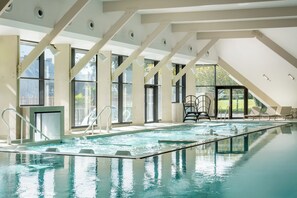 Innenpool, Außenpool, Cabañas (kostenlos), Sonnenschirme